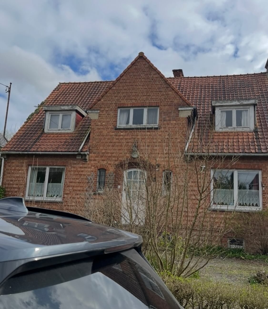 Toiture en mauvais état avant rénovation